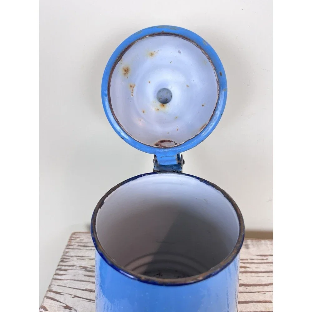 Kitchen vintage blue